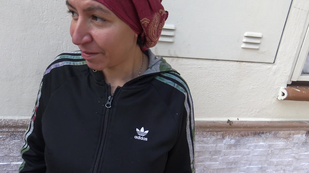 Turkish Muslim Granny Shows Her Very Hairy Pussy