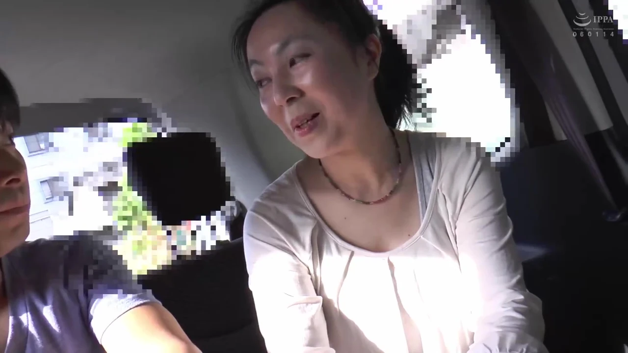 Ordinary Mature Women Picked Up and Creampied vol.2 – Part.1