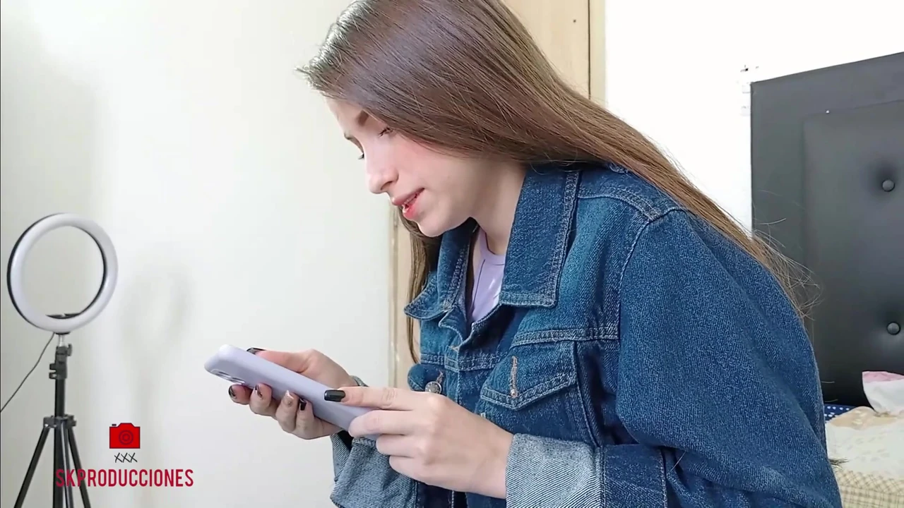 My stepsister is putting on makeup for an important date and I end up fucking her hard until I cum in her